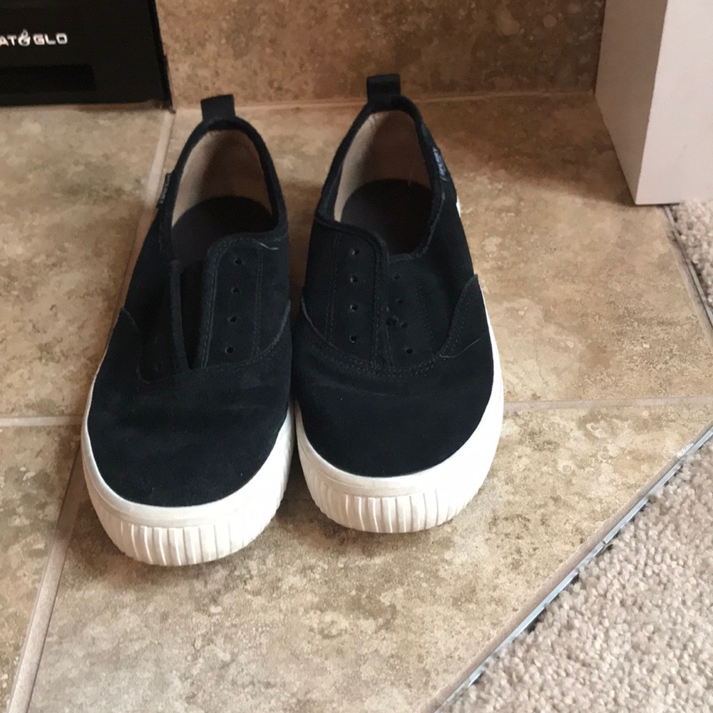 Black sperry’s